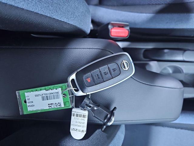 Photo of 2025 Gun Metallic Nissan Versa