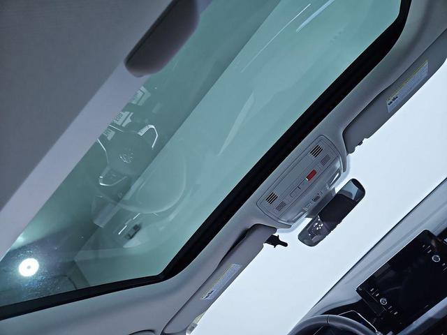 Photo of 2025 Deep Black Pearl Effect Volkswagen Jetta