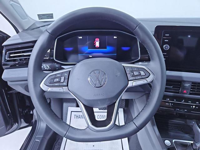 Photo of 2025 Deep Black Pearl Effect Volkswagen Jetta