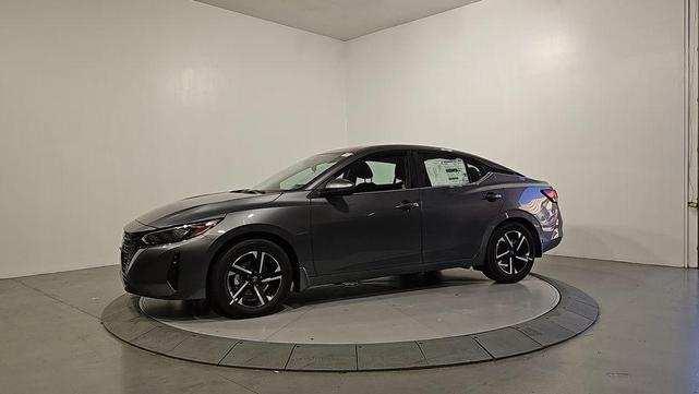 Photo of 2025 Gun Metallic Nissan Sentra