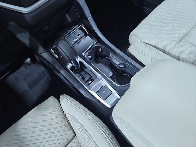 Photo of 2025 Crystal White Pearl Subaru Ascent