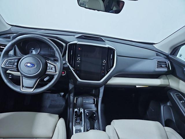 Photo of 2025 Crystal White Pearl Subaru Ascent