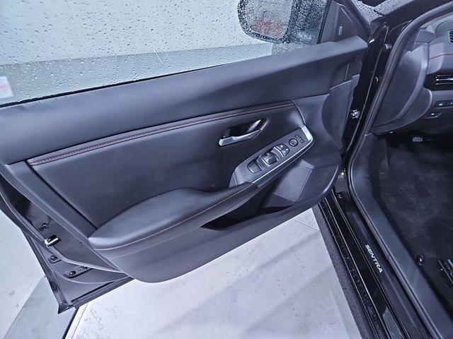 Photo of 2025 Black Nissan Sentra
