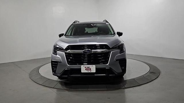 Photo of 2024 Ice Silver Metallic Subaru Ascent
