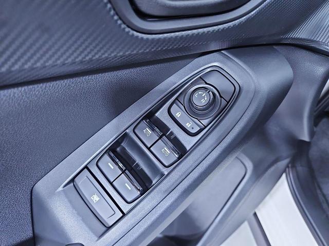 Photo of 2025 Crystal White Pearl Subaru Crosstrek
