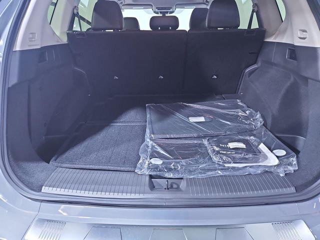 Photo of 2025 Boulder Gray Metallic Nissan Rogue