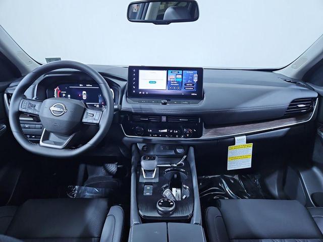 Photo of 2025 Boulder Gray Metallic Nissan Rogue