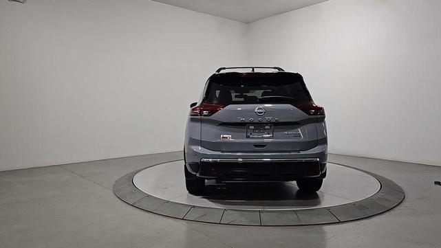 Photo of 2025 Boulder Gray Metallic Nissan Rogue