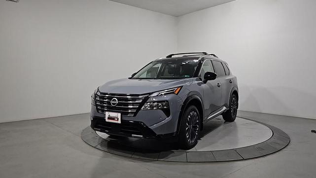 Photo of 2025 Boulder Gray Metallic Nissan Rogue