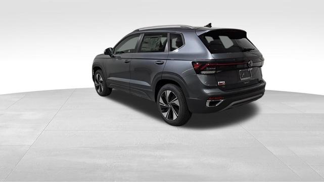 Photo of 2025 Platinum Gray Metallic Volkswagen Taos