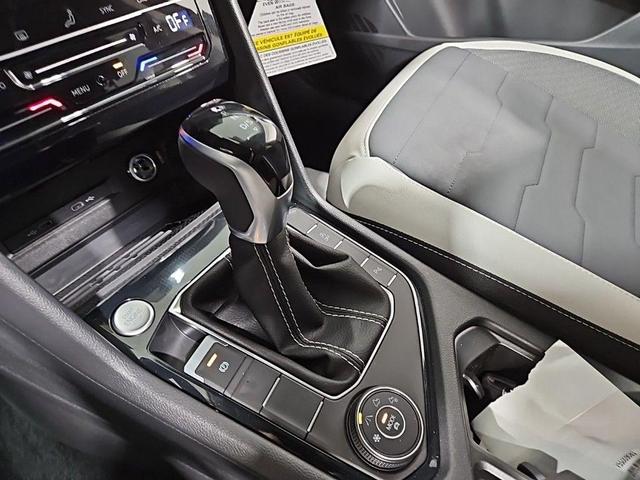 Photo of 2025 Platinum Gray Metallic Volkswagen Taos
