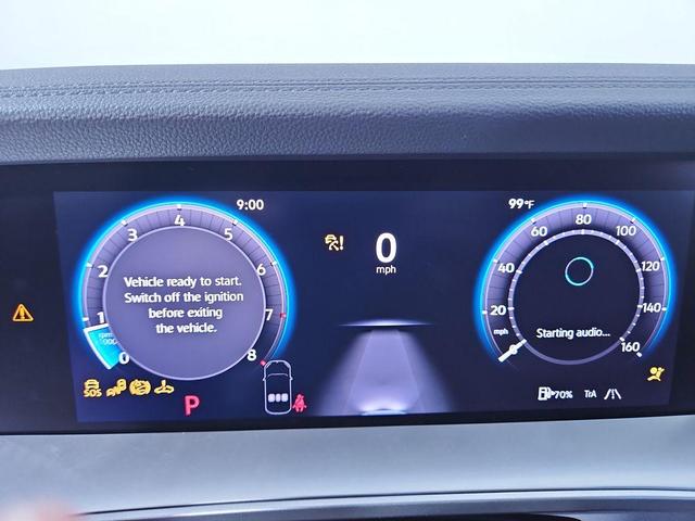 Photo of 2025 Platinum Gray Metallic Volkswagen Tiguan