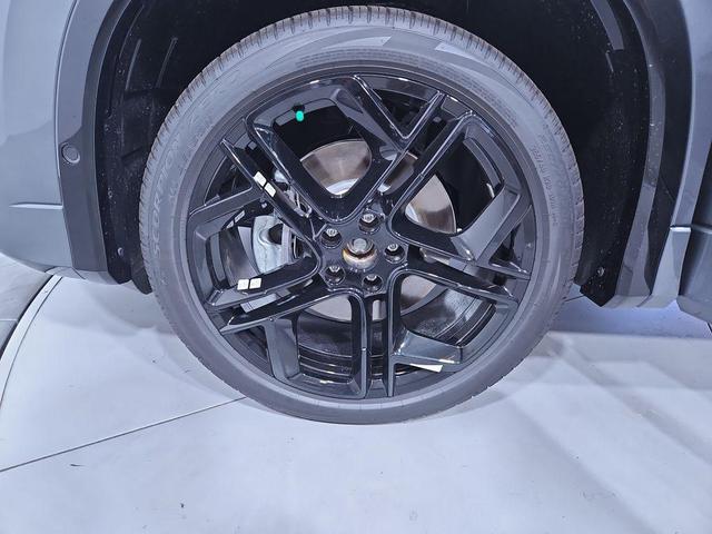 Photo of 2025 Platinum Gray Metallic Volkswagen Tiguan