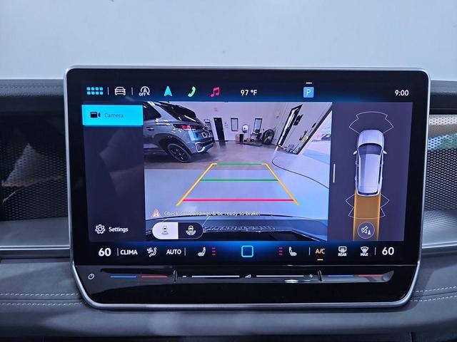 Photo of 2025 Platinum Gray Metallic Volkswagen Tiguan