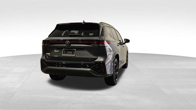 Photo of 2025 Platinum Gray Metallic Volkswagen Tiguan