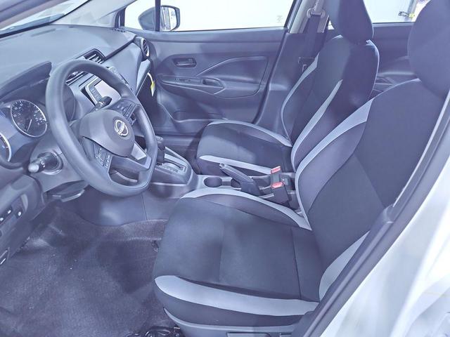 Photo of 2025 Cloud White Nissan Versa
