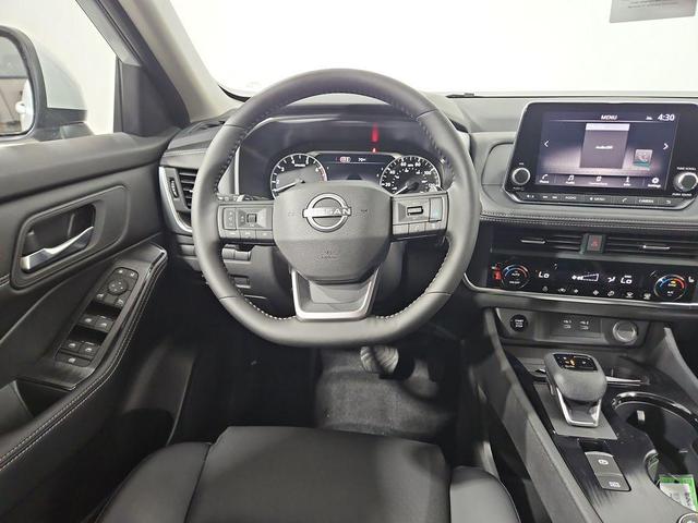 Photo of 2026 Everest White P Nissan Rogue