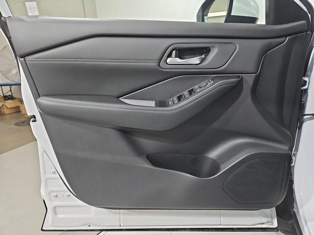 Photo of 2026 Everest White P Nissan Rogue