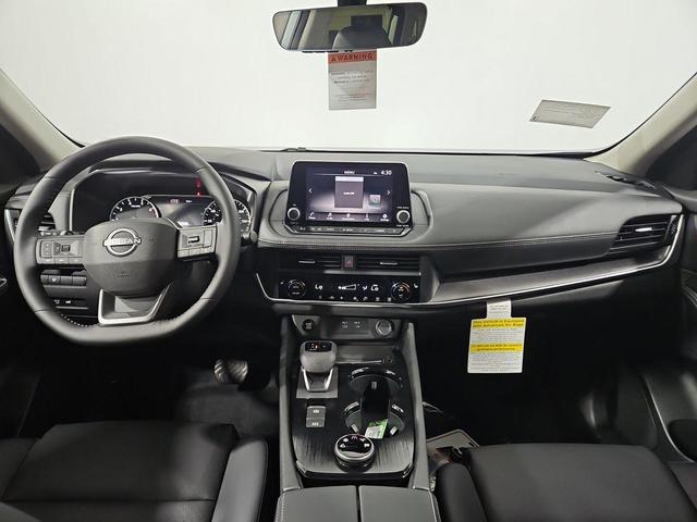 Photo of 2026 Everest White P Nissan Rogue