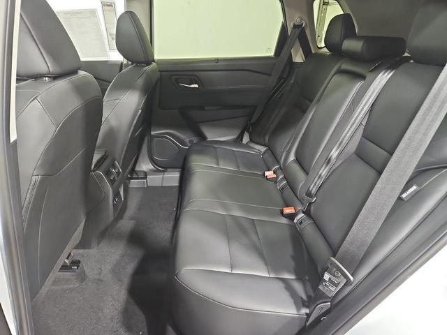 Photo of 2026 Everest White P Nissan Rogue