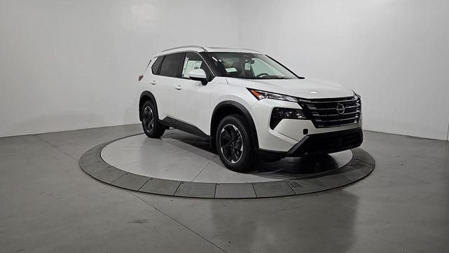 Photo of 2026 Everest White P Nissan Rogue