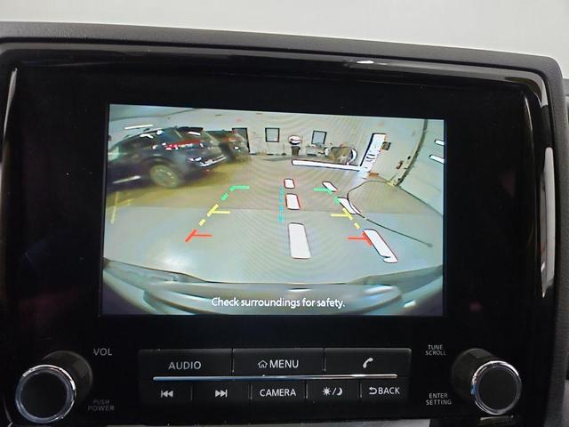 Photo of 2022 Black Nissan Frontier