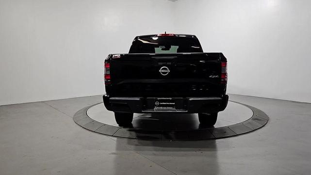Photo of 2022 Black Nissan Frontier