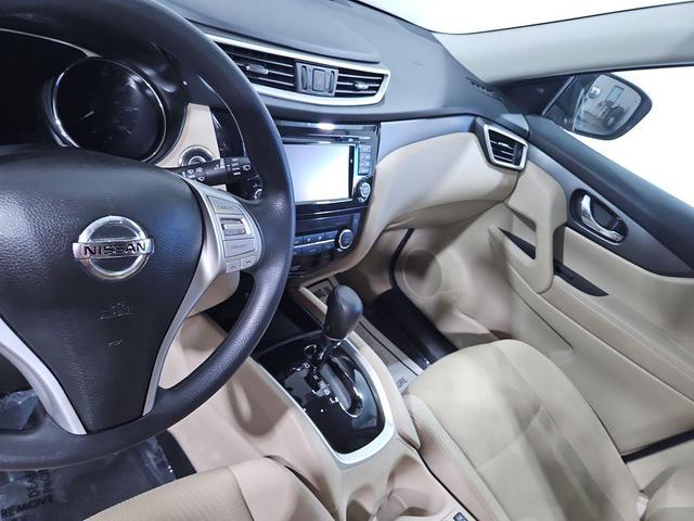 Photo of 2016 Cayenne Red Nissan Rogue
