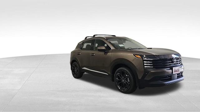 Photo of 2025 Canyon Bronze M Nissan Kicks