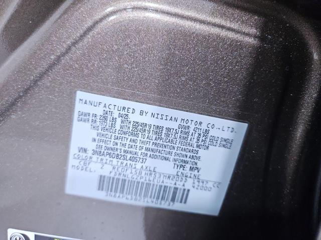 Photo of 2025 Canyon Bronze M Nissan Kicks