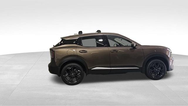 Photo of 2025 Canyon Bronze M Nissan Kicks