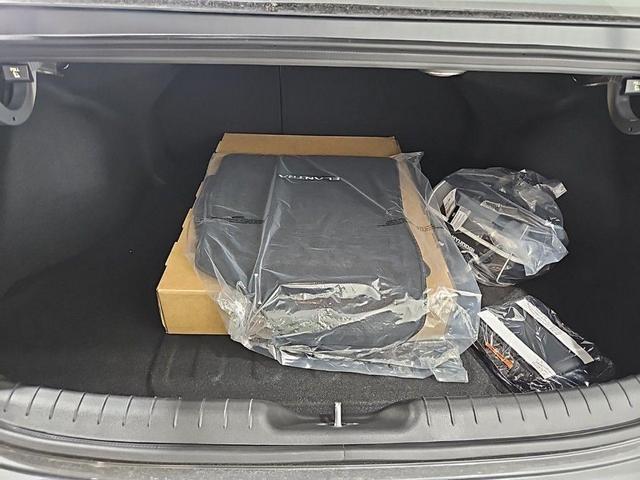 Photo of 2025 Gray Pearl Hyundai ELANTRA HEV