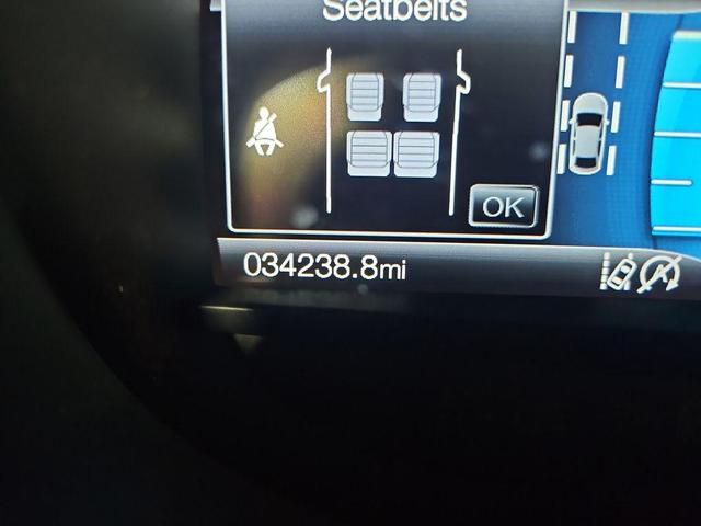 Photo of 2022 Rapid Red Metallic Tinted Clearcoat Ford Edge