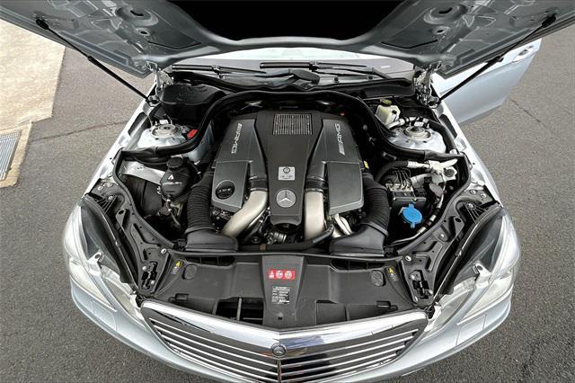 Photo of 2012 Silver Mercedes-Benz E-Class
