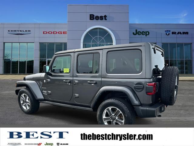Photo of 2022 Gray Jeep Wrangler Unlimited