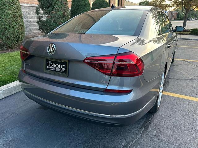 Photo of 2019 Platinum Gray Metallic Volkswagen Passat