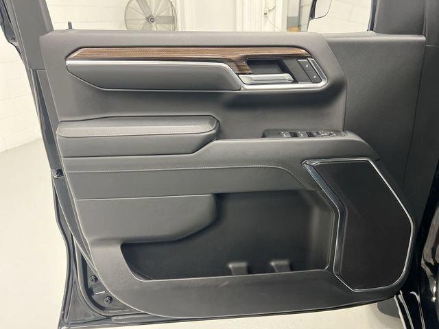 Photo of 2024 Black Chevrolet Silverado 1500
