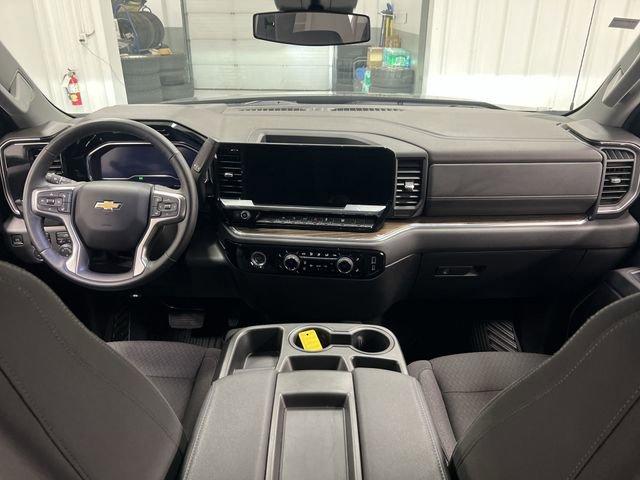 Photo of 2024 Black Chevrolet Silverado 1500