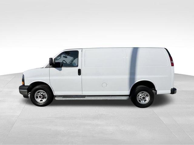 Photo of 2023 Summit White GMC Savana 2500