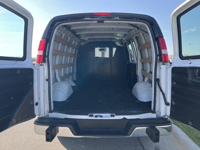 Photo of 2023 Summit White GMC Savana 2500