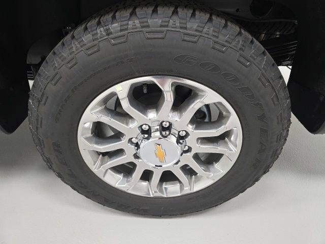 Photo of 2025 Black Chevrolet Silverado 2500