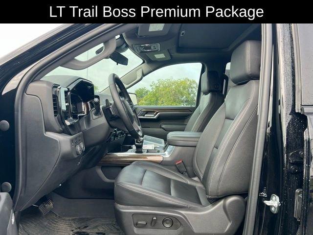 Photo of 2024 Black Chevrolet Silverado 1500