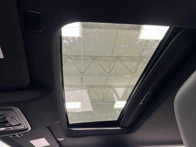 Photo of 2022 Mosaic Black Metallic Chevrolet Silverado 2500