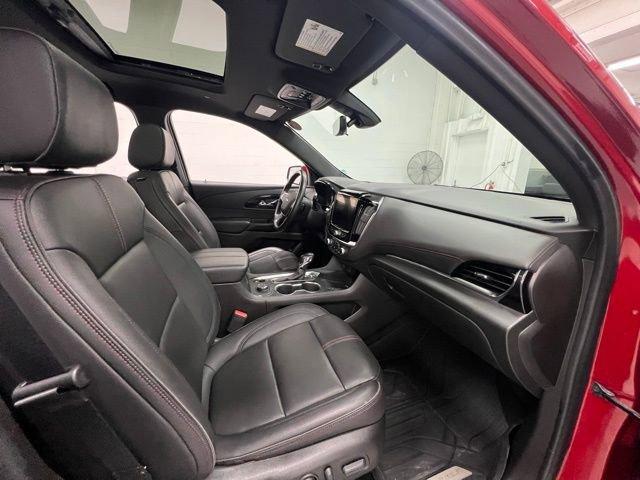 Photo of 2022 Cherry Red Tintcoat Chevrolet Traverse