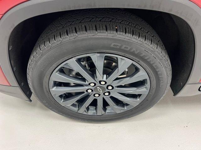 Photo of 2022 Cherry Red Tintcoat Chevrolet Traverse