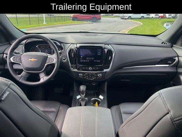 Photo of 2023 Silver Sage Metallic Chevrolet Traverse