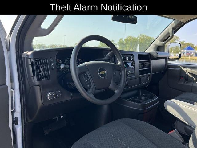 Photo of 2024 Summit White Chevrolet Express 3500