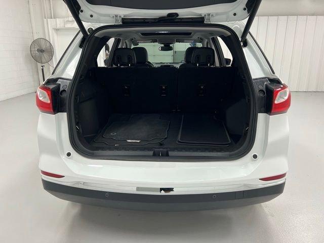 Photo of 2019 Summit White Chevrolet Equinox