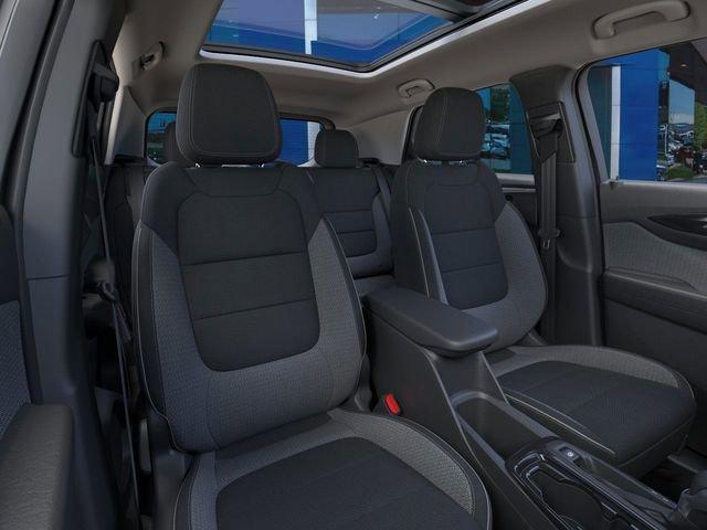 Photo of 2026 Summit White Chevrolet Trailblazer