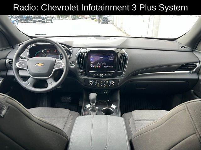 Photo of 2024 Summit White Chevrolet Traverse Limited